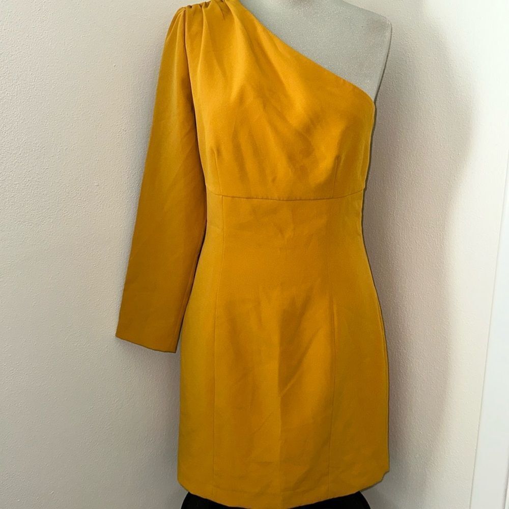 Gianni Bini gold mustard yellow one shoulder mini dress 4 cocktail